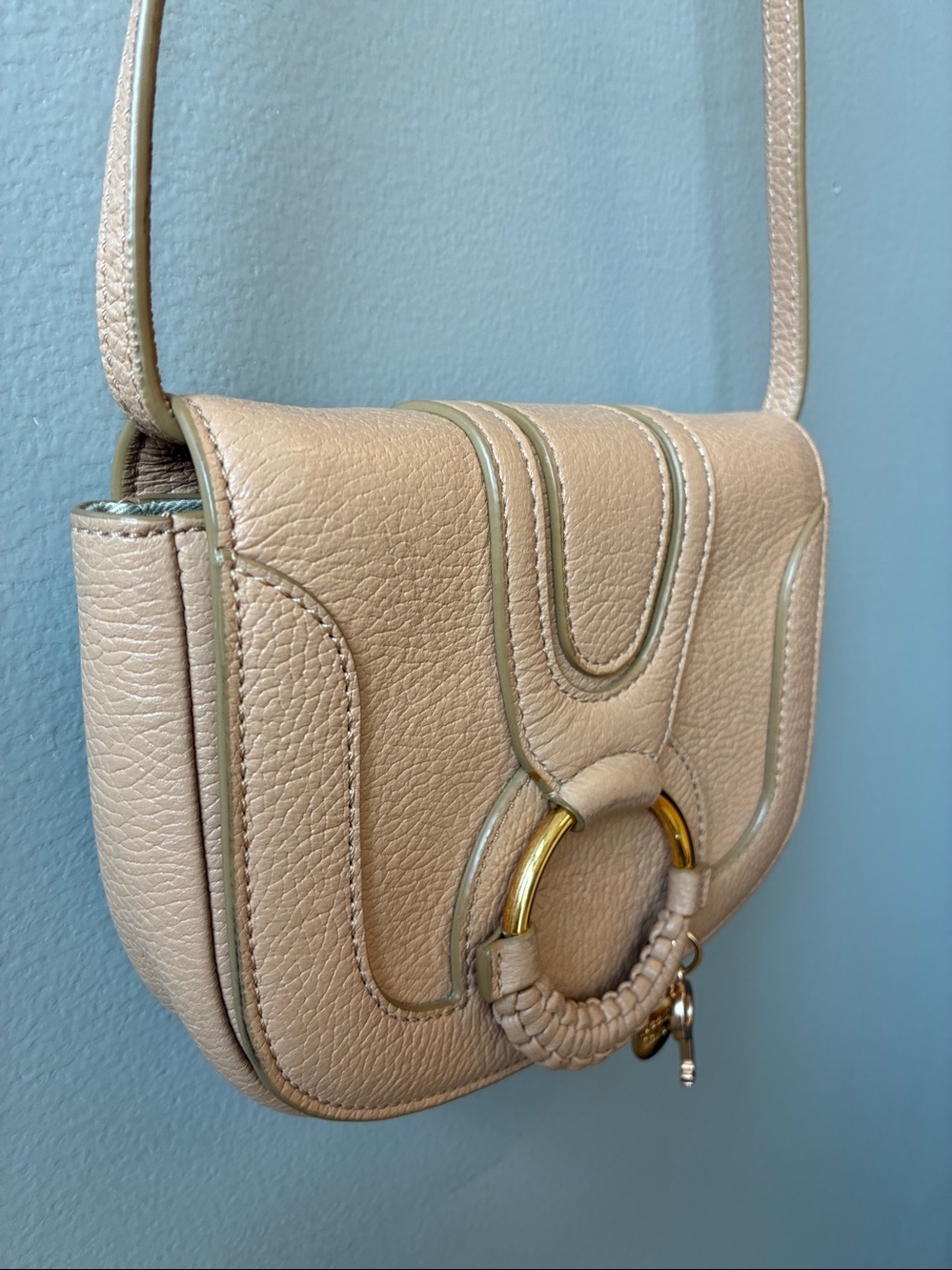 See By Chloe Mini Hana Tan Leather Crossbody Bag - Picture 4 of 10